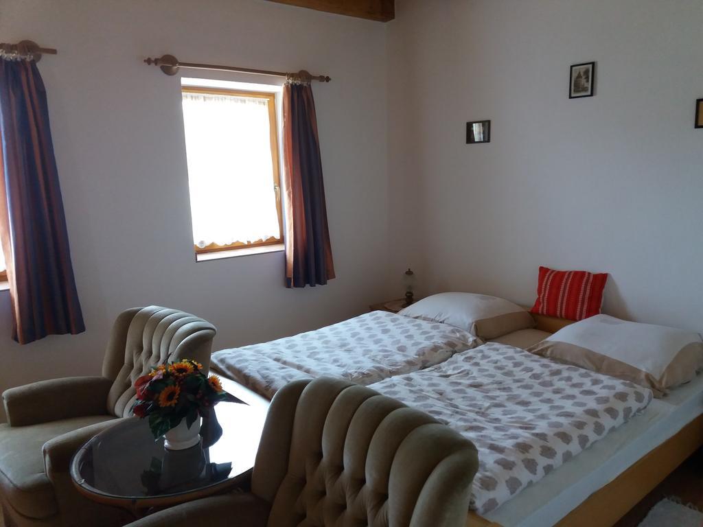 Orban Vendeghaz Guest House Kovagoors Bagian luar foto