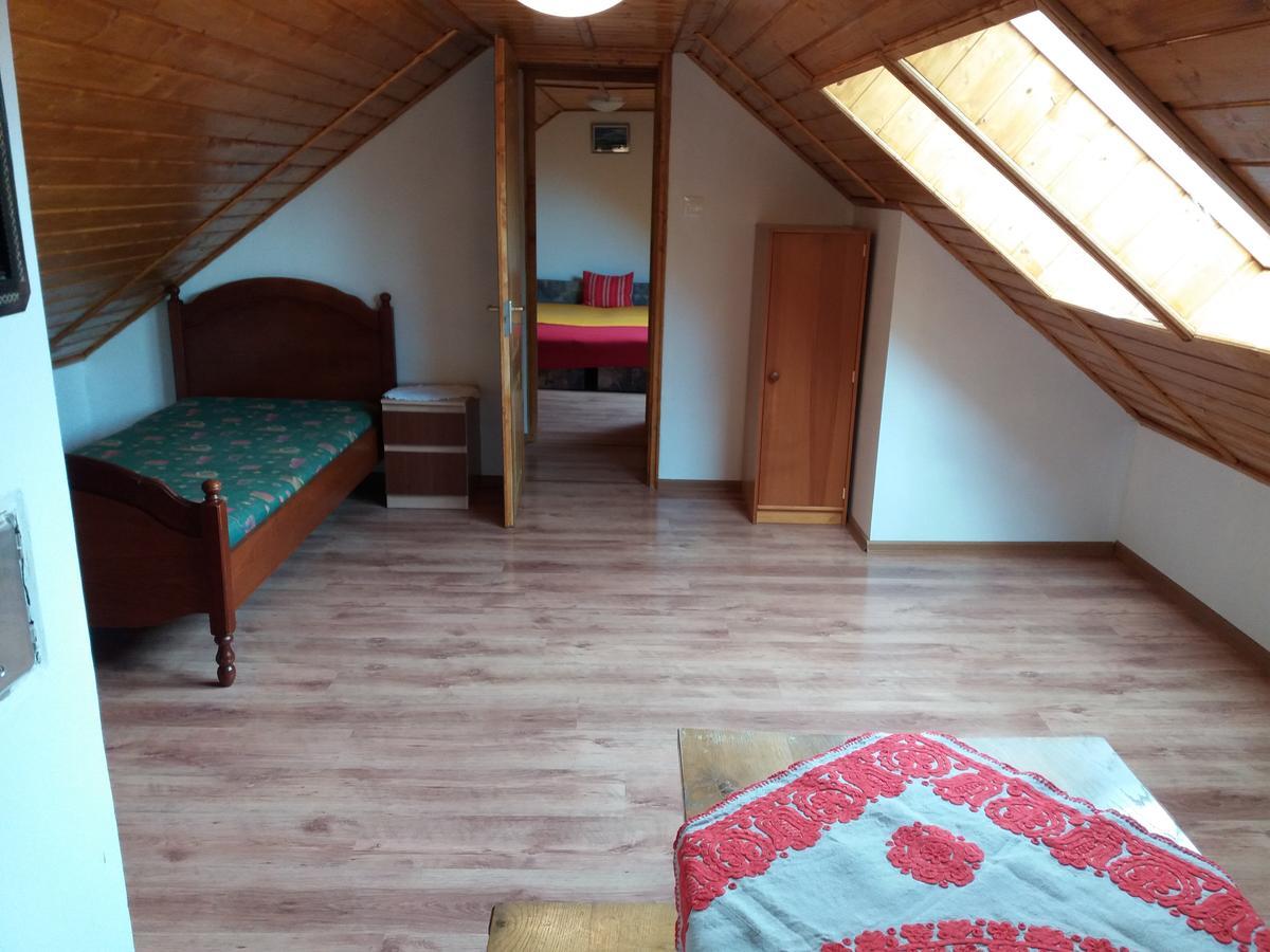 Orban Vendeghaz Guest House Kovagoors Bagian luar foto